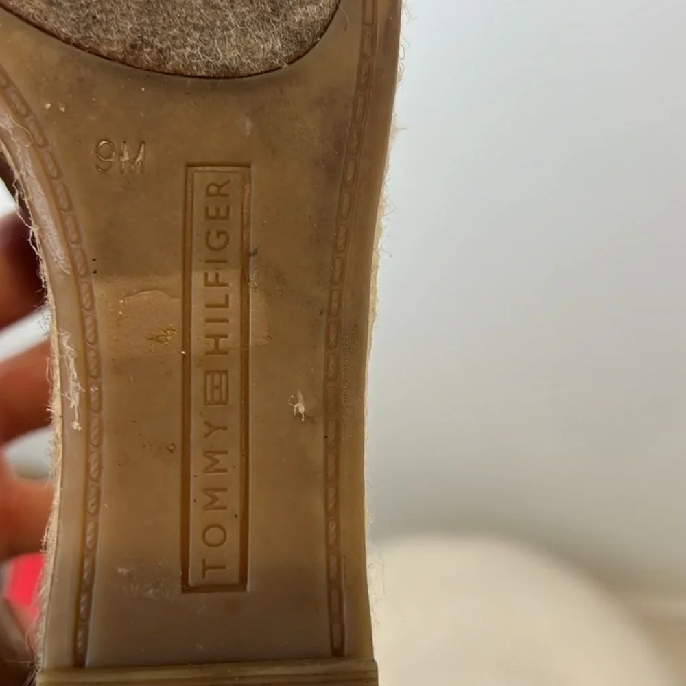 Tommy Hilfiger Pink and Tan Espadrille Wedge Sandals size 9.